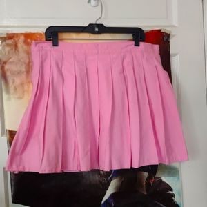Pink pleated skort